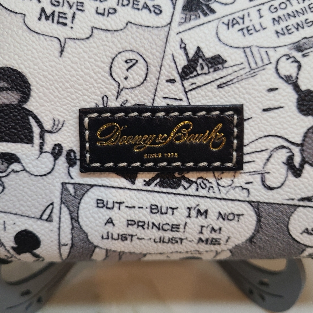 Dooney & Bourke Mickey & Minnie Disney Parks Cosmetic Bag NWOT - Picture 2 of 10